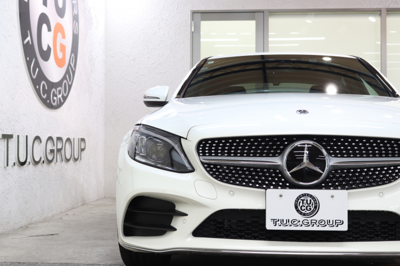 メルセデスベンツ Cクラス C200 AVG AMGﾗｲﾝ ﾚｻﾞｰｴｸｽｸﾙｰｼﾌﾞ&ﾚｰﾀﾞｰｾｰﾌﾃｨPKG　BSG搭載 後期 ｷｰﾚｽｺﾞｰ 黒本革 ﾍｯﾄﾞｱｯﾌﾟD HDDﾅﾋﾞTV ｽﾏﾎ連携 ﾌﾞﾙﾒｽﾀｰ ﾊﾞｯｸｶﾒﾗ PTS LEDﾗｲﾄ ﾊﾝｽﾞﾌﾘｰA AMGｴｱﾛ&18AW ｴｱｻｽ 9AT　2年保証