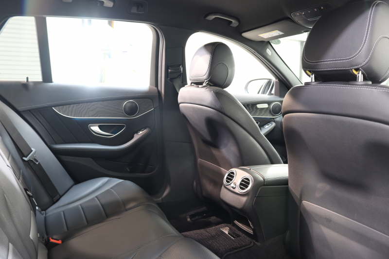 メルセデスベンツ Cクラス C200ｽﾃｰｼｮﾝﾜｺﾞﾝ ｽﾎﾟｰﾂ ﾚｰﾀﾞｰｾｰﾌﾃｨPKG　中期 1ｵｰﾅｰ 黒革 純正ﾅﾋﾞTV BT音楽 ﾊﾞｯｸｶﾒﾗ PTS LEDﾗｲﾄ 自動Rｹﾞｰﾄ AMGｴｱﾛ&18AW ﾀﾞｲﾅﾐｯｸｾﾚｸﾄ ｴｱｻｽ 9AT　2年保証