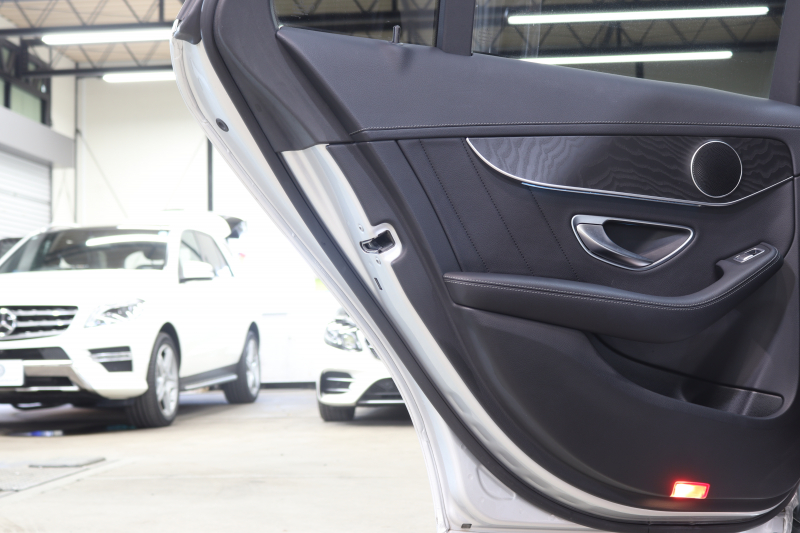 メルセデスベンツ Cクラス C200ｽﾃｰｼｮﾝﾜｺﾞﾝ ｽﾎﾟｰﾂ ﾚｰﾀﾞｰｾｰﾌﾃｨPKG　中期 1ｵｰﾅｰ 黒革 純正ﾅﾋﾞTV BT音楽 ﾊﾞｯｸｶﾒﾗ PTS LEDﾗｲﾄ 自動Rｹﾞｰﾄ AMGｴｱﾛ&18AW ﾀﾞｲﾅﾐｯｸｾﾚｸﾄ ｴｱｻｽ 9AT　2年保証