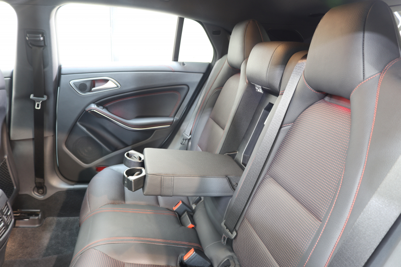 メルセデスベンツ CLAクラス CLA180ｼｭｰﾃｨﾝｸﾞﾌﾞﾚｰｸ ｽﾎﾟｰﾂ AMGﾚｻﾞｰｴｸｽｸﾙｰｼﾌﾞ&ﾚｰﾀﾞｰｾｰﾌﾃｨPKG　後期 ｷｰﾚｽｺﾞｰ 黒本革 ﾊﾟﾉﾗﾏSR HDDﾅﾋﾞTV&ｷｬﾝｾﾗｰ ｽﾏﾎ連携 harman/kardon ﾊﾞｯｸｶﾒﾗ PTS LEDﾗｲﾄ 自動Rｹﾞｰﾄ ﾊﾝｽﾞﾌﾘｰA AMGｴｱﾛ&18AW 7AT　2年保証