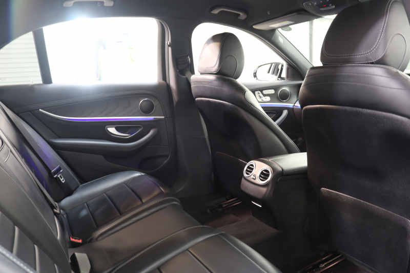 メルセデスベンツ Eクラス E220d AVG AMGﾗｲﾝ ﾚｰﾀﾞｰｾｰﾌﾃｨPKG　中期 ｷｰﾚｽｺﾞｰ 黒本革 ｼｰﾄﾋｰﾀｰ HDDﾅﾋﾞTV ｽﾏﾎ連携 BT音楽 360ｶﾒﾗ PTS LEDﾍｯﾄﾞﾗｲﾄ AMGｴｱﾛ&19AW ﾀﾞｲﾅﾐｯｸｾﾚｸﾄ ﾊﾟﾄﾞﾙｼﾌﾄ 9AT　2年保証