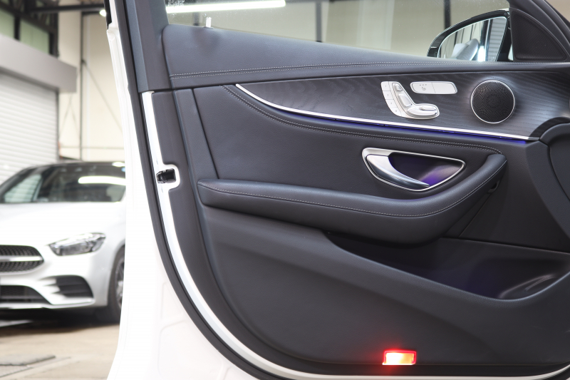 メルセデスベンツ Eクラス E220d AVG AMGﾗｲﾝ ﾚｰﾀﾞｰｾｰﾌﾃｨPKG　中期 ｷｰﾚｽｺﾞｰ 黒本革 ｼｰﾄﾋｰﾀｰ HDDﾅﾋﾞTV ｽﾏﾎ連携 BT音楽 360ｶﾒﾗ PTS LEDﾍｯﾄﾞﾗｲﾄ AMGｴｱﾛ&19AW ﾀﾞｲﾅﾐｯｸｾﾚｸﾄ ﾊﾟﾄﾞﾙｼﾌﾄ 9AT　2年保証