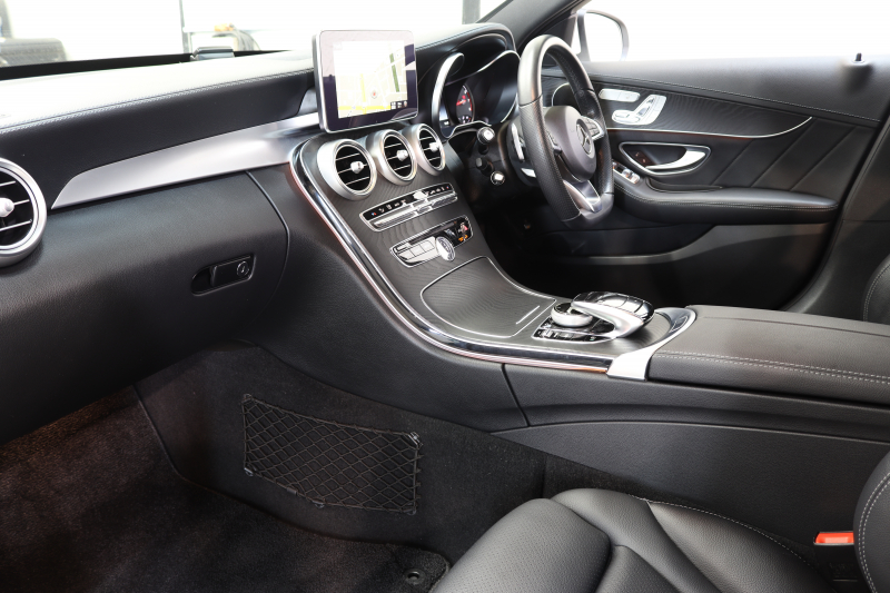 メルセデスベンツ Cクラス C200 AVG AMGﾗｲﾝ ﾚｰﾀﾞｰｾｰﾌﾃｨPKG　中期 C43仕様 ｷｰﾚｽｺﾞｰ 黒革 HDDﾅﾋﾞTV BT音楽 ﾊﾞｯｸｶﾒﾗ PTS DSRC LEDﾍｯﾄﾞﾗｲﾄ AMGｴｱﾛ&18AW C43ｸﾞﾘﾙ ﾄﾗﾝｸｽﾎﾟｲﾗ- ｴｸﾞｿﾞｰｽﾄｴﾝﾄﾞ ﾀﾞｲﾅﾐｯｸS ｴｱｻｽ 9AT　2年保証