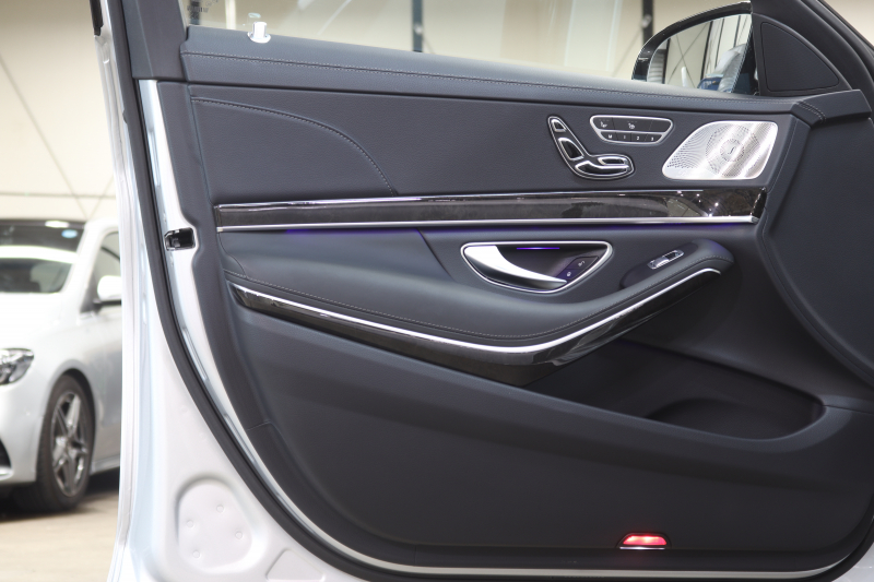 メルセデスベンツ Sクラス S550ﾛﾝｸﾞ AMGｽﾎﾟｰﾂ&ﾚｰﾀﾞｰｾｰﾌﾃｨPKG　中期 ｷｰﾚｽｺﾞｰ 黒本革 ﾍﾞﾝﾁﾚｰﾀｰ ﾊﾟﾉﾗﾏSR ﾍｯﾄﾞｱｯﾌﾟD HDDﾅﾋﾞTV BT音楽 ﾌﾞﾙﾒｽﾀｰ 360ｶﾒﾗ PTS LEDﾗｲﾄ ﾊﾝｽﾞﾌﾘｰA AMGｴｱﾛ&19AW ｴｱｻｽ ｸﾛｰｼﾞﾝｸﾞSP 7AT　2年保証