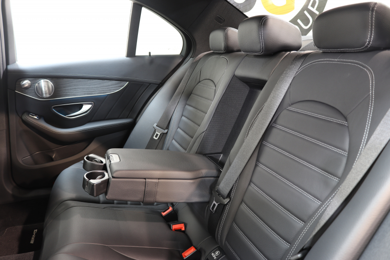 メルセデスベンツ Cクラス C250 ｽﾎﾟｰﾂ ﾚｻﾞｰｴｸｽｸﾙｰｼﾌﾞ&ﾚｰﾀﾞｰｾｰﾌﾃｨPKG ｷｰﾚｽｺﾞｰ 黒本革 HUD HDDﾅﾋﾞTV ﾌﾞﾙﾒｽﾀ BT音楽 ﾊﾞｯｸｶﾒﾗ PTS LEDﾗｲﾄ 自動ﾄﾗﾝｸ ｴｱﾊﾞﾗﾝｽPKG AMGｴｱﾛ&18AW ｴｱｻｽ　2年保証