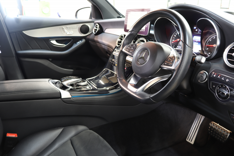 メルセデスベンツ GLC GLC250 4MATIC ｽﾎﾟｰﾂ ﾚｰﾀﾞｰｾｰﾌﾃｨPKG　ｷｰﾚｽｺﾞｰ ﾌﾞﾗｯｸﾚｻﾞｰDINAMICAｼｰﾄ HDDﾅﾋﾞTV&ｷｬﾝｾﾗｰ BT音楽 360ｶﾒﾗ PTS LEDﾗｲﾄ ﾊﾝｽﾞﾌﾘｰA AMGｴｱﾛ&19AW ﾀﾞｲﾅﾐｯｸS ﾊﾟﾅﾒﾘｶｰﾅｸﾞﾘﾙ 9AT　2年保証