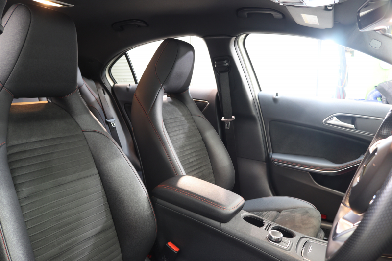 メルセデスベンツ Aクラス A180ｽﾎﾟｰﾂ ﾚｰﾀﾞｰｾｰﾌﾃｨPKG　後期 ｷｰﾚｽｺﾞｰ ﾌﾞﾗｯｸﾚｻﾞｰDINAMICAｼｰﾄ ｼｰﾄﾋｰﾀｰ HDDﾅﾋﾞTV BT音楽 ﾊﾞｯｸｶﾒﾗ PTS LEDﾗｲﾄ AMGｴｱﾛ&18AW ﾀﾞｲﾅﾐｯｸS ｽﾎﾟｰﾂｻｽﾍﾟﾝｼｮﾝ 7AT　2年保証