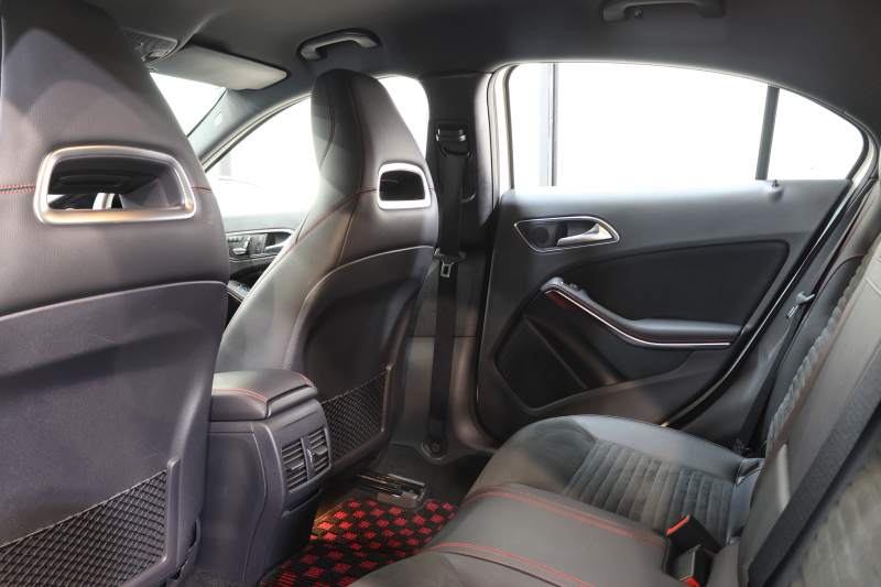 メルセデスベンツ Aクラス A180ｽﾎﾟｰﾂ ﾚｰﾀﾞｰｾｰﾌﾃｨPKG　後期 ｷｰﾚｽｺﾞｰ ﾌﾞﾗｯｸﾚｻﾞｰDINAMICAｼｰﾄ ｼｰﾄﾋｰﾀｰ HDDﾅﾋﾞTV BT音楽 ﾊﾞｯｸｶﾒﾗ PTS LEDﾗｲﾄ AMGｴｱﾛ&18AW ﾀﾞｲﾅﾐｯｸS ｽﾎﾟｰﾂｻｽﾍﾟﾝｼｮﾝ 7AT　2年保証