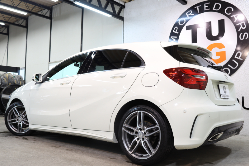 メルセデスベンツ Aクラス A180ｽﾎﾟｰﾂ ﾚｰﾀﾞｰｾｰﾌﾃｨPKG　後期 ｷｰﾚｽｺﾞｰ ﾌﾞﾗｯｸﾚｻﾞｰDINAMICAｼｰﾄ ｼｰﾄﾋｰﾀｰ HDDﾅﾋﾞTV BT音楽 ﾊﾞｯｸｶﾒﾗ PTS LEDﾗｲﾄ AMGｴｱﾛ&18AW ﾀﾞｲﾅﾐｯｸS ｽﾎﾟｰﾂｻｽﾍﾟﾝｼｮﾝ 7AT　2年保証