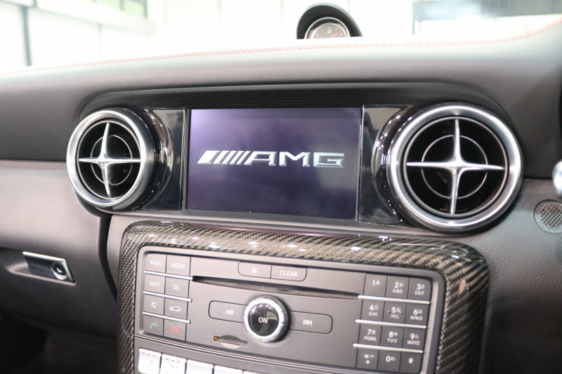 AMG SLC SLC43 ﾚｯﾄﾞｱｰﾄｴﾃﾞｨｼｮﾝ ﾚｰﾀﾞｰｾｰﾌﾃｨPKG　特別仕様車 1ｵｰﾅｰ ｷｰﾚｽｺﾞｰ 黒/銀本革 ｴｱｽｶｰﾌ ﾏｼﾞｯｸｽｶｲR HDDﾅﾋﾞTV&ｷｬﾝｾﾗｰ ｽﾏﾎ連携 harman/kardon ﾊﾞｯｸｶﾒﾗ PTS LEDﾗｲﾄ ﾚｯﾄﾞｱｸｾﾝﾄﾊﾟｰﾂ AMG専用装備&ﾁｭｰﾆﾝｸﾞ 9AT　2年保証