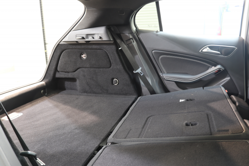 メルセデスベンツ GLA GLA220 4MATIC ﾚｰﾀﾞｰｾｰﾌﾃｨPKG　後期 ｷｰﾚｽｺﾞｰ 黒革 ｼｰﾄﾋｰﾀｰ HDDﾅﾋﾞTV ｽﾏﾎ連携 BT音楽 ﾊﾞｯｸｶﾒﾗ PTS LEDｰHﾗｲﾄ ﾌｫｸﾞﾗﾝﾌﾟ ﾊﾝｽﾞﾌﾘｰA ﾀﾞｲﾅﾐｯｸS 7AT　2年保証