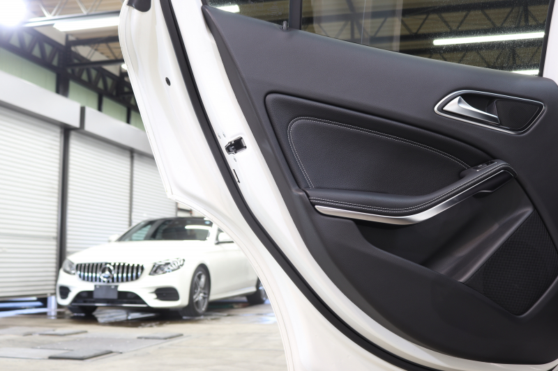 メルセデスベンツ GLA GLA220 4MATIC ﾚｰﾀﾞｰｾｰﾌﾃｨPKG　後期 ｷｰﾚｽｺﾞｰ 黒革 ｼｰﾄﾋｰﾀｰ HDDﾅﾋﾞTV ｽﾏﾎ連携 BT音楽 ﾊﾞｯｸｶﾒﾗ PTS LEDｰHﾗｲﾄ ﾌｫｸﾞﾗﾝﾌﾟ ﾊﾝｽﾞﾌﾘｰA ﾀﾞｲﾅﾐｯｸS 7AT　2年保証