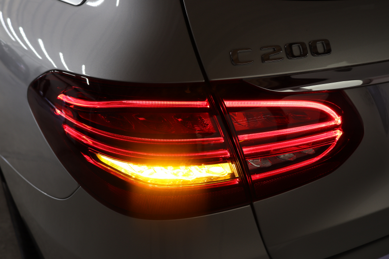 メルセデスベンツ Cクラス C200ｽﾃｰｼｮﾝﾜｺﾞﾝ AVG AMGﾗｲﾝ ﾚｰﾀﾞｰｾｰﾌﾃｨPKG　BSG搭載 後期 ｷｰﾚｽｺﾞｰ 黒革 HDDﾅﾋﾞTV ｽﾏﾎ連携 ﾊﾞｯｸｶﾒﾗ PTS LEDﾗｲﾄ 自動Rｹﾞｰﾄ AMGｴｱﾛ&18AW ﾀﾞｲﾅﾐｯｸS ｴｱｻｽ 9AT　2年保証