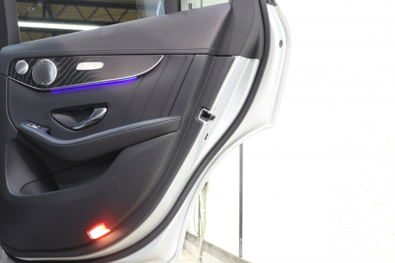 AMG GLC GLC43 4MATIC ﾚｻﾞｰｴｸｽｸﾙｰｼﾌﾞ&ﾚｰﾀﾞｰｾｰﾌﾃｨPKG　後期 1ｵｰﾅｰ 黒本革 ﾍﾞﾝﾁﾚｰﾀｰ ﾊﾟﾉﾗﾏSR ﾍｯﾄﾞｱｯﾌﾟD MBUXﾅﾋﾞTV BT音楽 ﾌﾞﾙﾒｽﾀｰ 360ｶﾒﾗ PTS LEDﾗｲﾄ ﾊﾝｽﾞﾌﾘｰA AMG専用装備&ﾁｭｰﾆﾝｸﾞ 9AT　2年保証