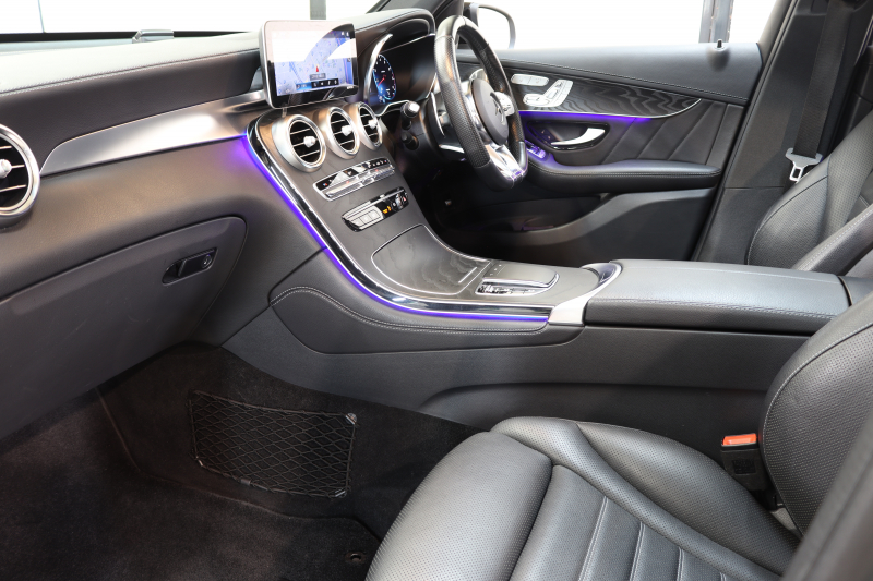 AMG GLC GLC43 4MATIC ﾚｻﾞｰｴｸｽｸﾙｰｼﾌﾞ&ﾚｰﾀﾞｰｾｰﾌﾃｨPKG　後期 1ｵｰﾅｰ 黒本革 ﾍﾞﾝﾁﾚｰﾀｰ ﾊﾟﾉﾗﾏSR ﾍｯﾄﾞｱｯﾌﾟD MBUXﾅﾋﾞTV BT音楽 ﾌﾞﾙﾒｽﾀｰ 360ｶﾒﾗ PTS LEDﾗｲﾄ ﾊﾝｽﾞﾌﾘｰA AMG専用装備&ﾁｭｰﾆﾝｸﾞ 9AT　2年保証