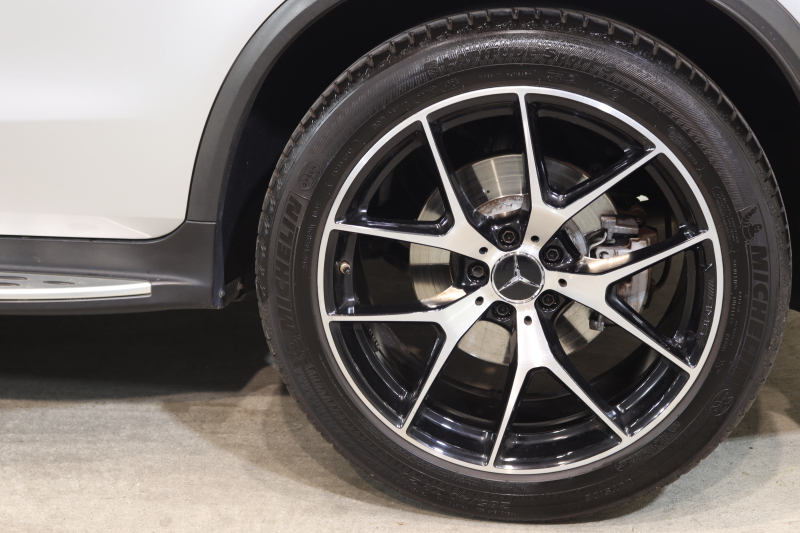 AMG GLC GLC43 4MATIC ﾚｻﾞｰｴｸｽｸﾙｰｼﾌﾞ&ﾚｰﾀﾞｰｾｰﾌﾃｨPKG　後期 1ｵｰﾅｰ 黒本革 ﾍﾞﾝﾁﾚｰﾀｰ ﾊﾟﾉﾗﾏSR ﾍｯﾄﾞｱｯﾌﾟD MBUXﾅﾋﾞTV BT音楽 ﾌﾞﾙﾒｽﾀｰ 360ｶﾒﾗ PTS LEDﾗｲﾄ ﾊﾝｽﾞﾌﾘｰA AMG専用装備&ﾁｭｰﾆﾝｸﾞ 9AT　2年保証