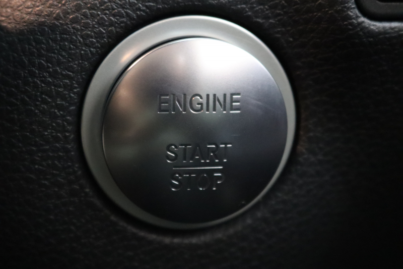 メルセデスベンツ Bクラス B250 4MATIC ｽﾎﾟｰﾂ AMGﾚｻﾞｰｴｸｽｸﾙｰｼﾌﾞ&ﾚｰﾀﾞｰｾｰﾌﾃｨPKG　後期 1ｵｰﾅｰ ｷｰﾚｽｺﾞｰ 黒本革 HDDﾅﾋﾞTV BT音楽 harman/kardon PTS LEDﾗｲﾄ AMGｴｱﾛ&18AW EASY-VARIO PLUS 7AT　2年保証