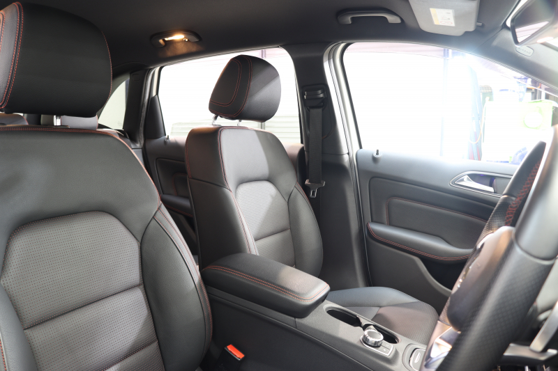 メルセデスベンツ Bクラス B250 4MATIC ｽﾎﾟｰﾂ AMGﾚｻﾞｰｴｸｽｸﾙｰｼﾌﾞ&ﾚｰﾀﾞｰｾｰﾌﾃｨPKG　後期 1ｵｰﾅｰ ｷｰﾚｽｺﾞｰ 黒本革 HDDﾅﾋﾞTV BT音楽 harman/kardon PTS LEDﾗｲﾄ AMGｴｱﾛ&18AW EASY-VARIO PLUS 7AT　2年保証