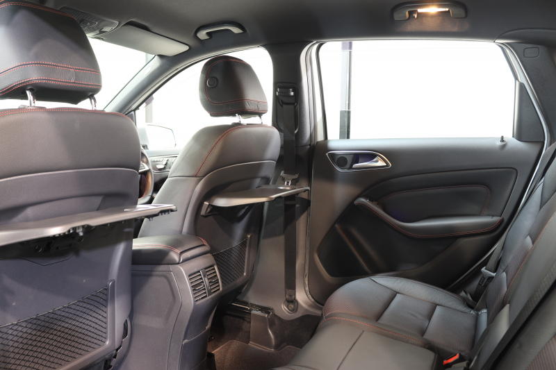 メルセデスベンツ Bクラス B250 4MATIC ｽﾎﾟｰﾂ AMGﾚｻﾞｰｴｸｽｸﾙｰｼﾌﾞ&ﾚｰﾀﾞｰｾｰﾌﾃｨPKG　後期 1ｵｰﾅｰ ｷｰﾚｽｺﾞｰ 黒本革 HDDﾅﾋﾞTV BT音楽 harman/kardon PTS LEDﾗｲﾄ AMGｴｱﾛ&18AW EASY-VARIO PLUS 7AT　2年保証