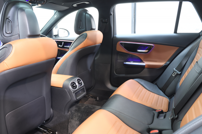 メルセデスベンツ Cクラス C200ｽﾃｰｼｮﾝﾜｺﾞﾝ AVG AMGﾗｲﾝ ﾚｻﾞｰｴｸｽｸﾙｰｼﾌﾞ&ﾍﾞｰｼｯｸ&ﾚｰﾀﾞｰｾｰﾌﾃｨPKG　ISG搭載 ｷｰﾚｽｺﾞｰ 茶/黒本革 ﾊﾟﾉﾗﾏSR ﾍｯﾄﾞｱｯﾌﾟD MBUXﾅﾋﾞTV ｽﾏﾎ連携 360ｶﾒﾗ PTS LEDﾗｲﾄ 自動Rｹﾞｰﾄ AMGｴｱﾛ&18AW ﾜｲﾔﾚｽ充電 9AT　2年保証