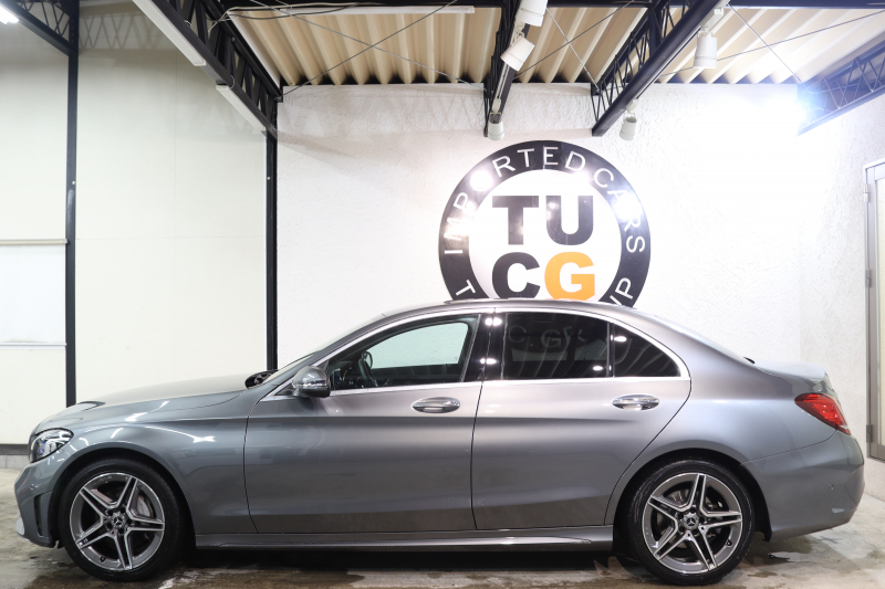 メルセデスベンツ Cクラス C200 AVG AMGﾗｲﾝ ﾚｻﾞｰｴｸｽｸﾙｰｼﾌﾞ&ﾚｰﾀﾞｰｾｰﾌﾃｨPKG　BSG搭載 後期 ｷｰﾚｽｺﾞｰ 黒本革 ﾍｯﾄﾞｱｯﾌﾟD HDDﾅﾋﾞTV ｽﾏﾎ連携 ﾌﾞﾙﾒｽﾀｰ ﾊﾞｯｸｶﾒﾗ PTS LEDﾗｲﾄ ﾊﾝｽﾞﾌﾘｰA AMGｴｱﾛ&18AW ﾀﾞｲﾅﾐｯｸS ｴｱｻｽ 9AT　2年保証