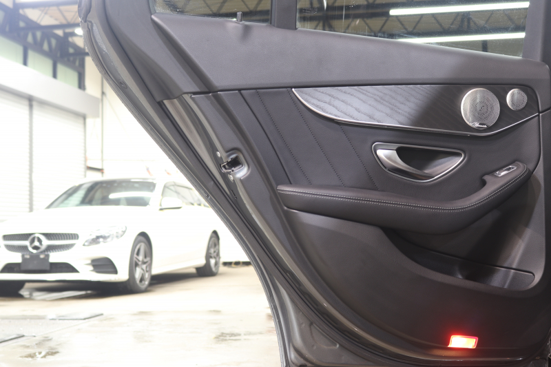 メルセデスベンツ Cクラス C200 AVG AMGﾗｲﾝ ﾚｻﾞｰｴｸｽｸﾙｰｼﾌﾞ&ﾚｰﾀﾞｰｾｰﾌﾃｨPKG　BSG搭載 後期 ｷｰﾚｽｺﾞｰ 黒本革 ﾍｯﾄﾞｱｯﾌﾟD HDDﾅﾋﾞTV ｽﾏﾎ連携 ﾌﾞﾙﾒｽﾀｰ ﾊﾞｯｸｶﾒﾗ PTS LEDﾗｲﾄ ﾊﾝｽﾞﾌﾘｰA AMGｴｱﾛ&18AW ﾀﾞｲﾅﾐｯｸS ｴｱｻｽ 9AT　2年保証