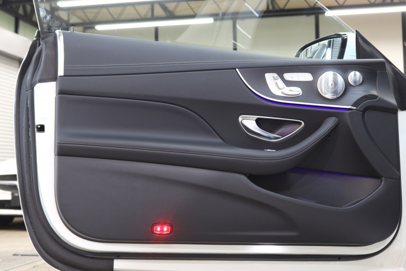 メルセデスベンツ Eクラス E200ｸｰﾍﾟ ｽﾎﾟｰﾂ ﾚｻﾞｰ&ﾚｰﾀﾞｰｾｰﾌﾃｨPKG　BSG搭載 後期 1ｵｰﾅｰ ｷｰﾚｽｺﾞｰ 黒本革 ﾊﾟﾉﾗﾏSR ﾍｯﾄﾞｱｯﾌﾟD MBUXﾅﾋﾞTV ｽﾏﾎ連携 ﾌﾞﾙﾒｽﾀｰ 360ｶﾒﾗ PTS LEDﾗｲﾄ AMGｴｱﾛ&19AW ﾀﾞｲﾅﾐｯｸS 9AT　2年保証