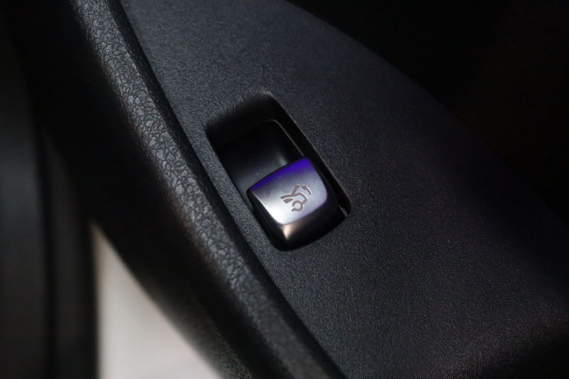 メルセデスベンツ Eクラス E200ｸｰﾍﾟ ｽﾎﾟｰﾂ ﾚｻﾞｰ&ﾚｰﾀﾞｰｾｰﾌﾃｨPKG　BSG搭載 後期 1ｵｰﾅｰ ｷｰﾚｽｺﾞｰ 黒本革 ﾊﾟﾉﾗﾏSR ﾍｯﾄﾞｱｯﾌﾟD MBUXﾅﾋﾞTV ｽﾏﾎ連携 ﾌﾞﾙﾒｽﾀｰ 360ｶﾒﾗ PTS LEDﾗｲﾄ AMGｴｱﾛ&19AW ﾀﾞｲﾅﾐｯｸS 9AT　2年保証