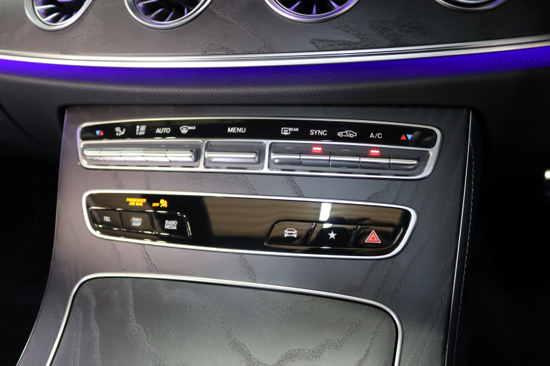 メルセデスベンツ Eクラス E200ｸｰﾍﾟ ｽﾎﾟｰﾂ ﾚｻﾞｰ&ﾚｰﾀﾞｰｾｰﾌﾃｨPKG　BSG搭載 後期 1ｵｰﾅｰ ｷｰﾚｽｺﾞｰ 黒本革 ﾊﾟﾉﾗﾏSR ﾍｯﾄﾞｱｯﾌﾟD MBUXﾅﾋﾞTV ｽﾏﾎ連携 ﾌﾞﾙﾒｽﾀｰ 360ｶﾒﾗ PTS LEDﾗｲﾄ AMGｴｱﾛ&19AW ﾀﾞｲﾅﾐｯｸS 9AT　2年保証