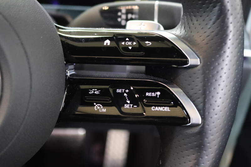 メルセデスベンツ Eクラス E200ｸｰﾍﾟ ｽﾎﾟｰﾂ ﾚｻﾞｰ&ﾚｰﾀﾞｰｾｰﾌﾃｨPKG　BSG搭載 後期 1ｵｰﾅｰ ｷｰﾚｽｺﾞｰ 黒本革 ﾊﾟﾉﾗﾏSR ﾍｯﾄﾞｱｯﾌﾟD MBUXﾅﾋﾞTV ｽﾏﾎ連携 ﾌﾞﾙﾒｽﾀｰ 360ｶﾒﾗ PTS LEDﾗｲﾄ AMGｴｱﾛ&19AW ﾀﾞｲﾅﾐｯｸS 9AT　2年保証