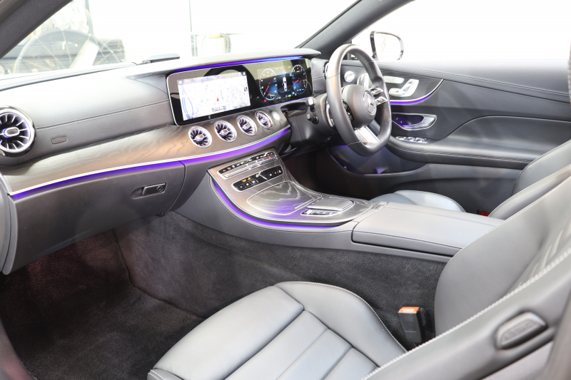 メルセデスベンツ Eクラス E200ｸｰﾍﾟ ｽﾎﾟｰﾂ ﾚｻﾞｰ&ﾚｰﾀﾞｰｾｰﾌﾃｨPKG　BSG搭載 後期 1ｵｰﾅｰ ｷｰﾚｽｺﾞｰ 黒本革 ﾊﾟﾉﾗﾏSR ﾍｯﾄﾞｱｯﾌﾟD MBUXﾅﾋﾞTV ｽﾏﾎ連携 ﾌﾞﾙﾒｽﾀｰ 360ｶﾒﾗ PTS LEDﾗｲﾄ AMGｴｱﾛ&19AW ﾀﾞｲﾅﾐｯｸS 9AT　2年保証