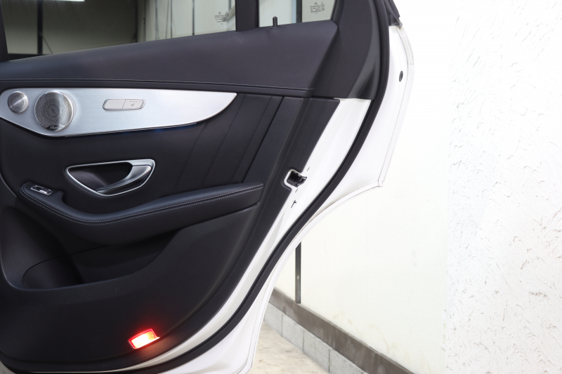 メルセデスベンツ GLC GLC250 4MATIC ｽﾎﾟｰﾂ 本革仕様 ﾚｰﾀﾞｰｾｰﾌﾃｨPKG　ｷｰﾚｽｺﾞｰ 黒本革 ﾊﾟﾉﾗﾏSR ﾍｯﾄﾞｱｯﾌﾟD HDDﾅﾋﾞTV BT音楽 ﾌﾞﾙﾒｽﾀｰ 360ｶﾒﾗ PTS LEDﾗｲﾄ ﾊﾝｽﾞﾌﾘｰA AMGｴｱﾛ&19AW ﾀﾞｲﾅﾐｯｸS 9AT　2年保証