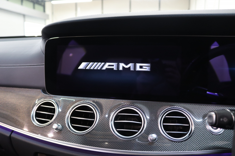 AMG Eクラス E53 4MATIC+ ｴｸｽｸﾙｰｼﾌﾞ&ﾚｰﾀﾞｰｾｰﾌﾃｨPKG　ISG搭載 後期 ｷｰﾚｽｺﾞｰ 黒本革 ﾍﾞﾝﾁﾚｰﾀｰ ﾊﾟﾉﾗﾏSR ﾍｯﾄﾞｱｯﾌﾟD MBUXﾅﾋﾞTV ｽﾏﾎ連携 ﾌﾞﾙﾒｽﾀｰ 360ｶﾒﾗ PTS LEDﾗｲﾄ 自動ﾄﾗﾝｸ AMG専用装備&ﾁｭｰﾆﾝｸﾞ ｸﾛｰｼﾞﾝｸﾞS 9AT　2年保証