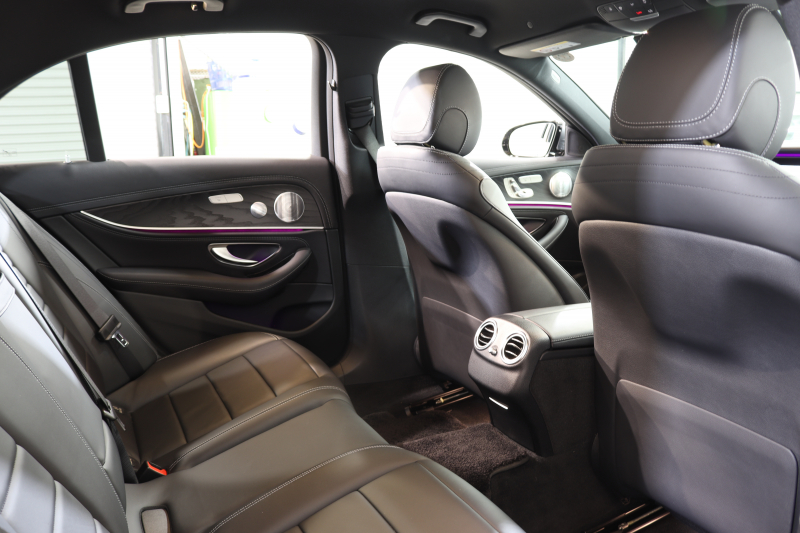 メルセデスベンツ Eクラス E220d AVG AMGﾗｲﾝ ｴｸｽｸﾙｰｼﾌﾞ&ﾚｰﾀﾞｰｾｰﾌﾃｨPKG　中期 MEｺﾈｸﾄ ｷｰﾚｽｺﾞｰ 黒本革 ｼｰﾄﾋｰﾀｰ HUD HDDﾅﾋﾞTV ｽﾏﾎ連携 ﾌﾞﾙﾒｽﾀｰ 360ｶﾒﾗ PTS LEDﾍｯﾄﾞﾗｲﾄ AMGｴｱﾛ&19AW ﾀﾞｲﾅﾐｯｸｾﾚｸﾄ ﾊﾟﾄﾞﾙｼﾌﾄ 9AT　2年保証