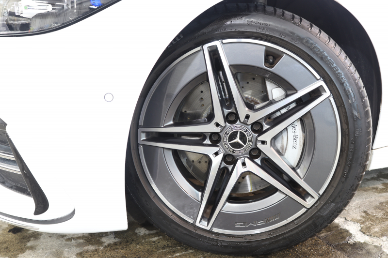 メルセデスベンツ Cクラス C200ｽﾃｰｼｮﾝﾜｺﾞﾝ AVG AMGﾗｲﾝ ﾚｻﾞｰｴｸｽｸﾙｰｼﾌﾞ&ﾍﾞｰｼｯｸ&ﾚｰﾀﾞｰｾｰﾌﾃｨPKG　ISG搭載 ｷｰﾚｽｺﾞｰ 赤/黒本革 ﾊﾟﾉﾗﾏSR ﾍｯﾄﾞｱｯﾌﾟD MBUXﾅﾋﾞTV&ARﾅﾋﾞ ｽﾏﾎ連携 360ｶﾒﾗ PTS LEDﾗｲﾄ 自動Rｹﾞｰﾄ AMGｴｱﾛ&18AW 9AT　2年保証