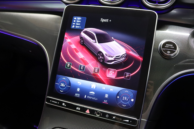 メルセデスベンツ Cクラス C200ｽﾃｰｼｮﾝﾜｺﾞﾝ AVG AMGﾗｲﾝ ﾚｻﾞｰｴｸｽｸﾙｰｼﾌﾞ&ﾍﾞｰｼｯｸ&ﾚｰﾀﾞｰｾｰﾌﾃｨPKG　ISG搭載 ｷｰﾚｽｺﾞｰ 赤/黒本革 ﾊﾟﾉﾗﾏSR ﾍｯﾄﾞｱｯﾌﾟD MBUXﾅﾋﾞTV&ARﾅﾋﾞ ｽﾏﾎ連携 360ｶﾒﾗ PTS LEDﾗｲﾄ 自動Rｹﾞｰﾄ AMGｴｱﾛ&18AW 9AT　2年保証