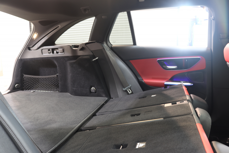 メルセデスベンツ Cクラス C200ｽﾃｰｼｮﾝﾜｺﾞﾝ AVG AMGﾗｲﾝ ﾚｻﾞｰｴｸｽｸﾙｰｼﾌﾞ&ﾍﾞｰｼｯｸ&ﾚｰﾀﾞｰｾｰﾌﾃｨPKG　ISG搭載 ｷｰﾚｽｺﾞｰ 赤/黒本革 ﾊﾟﾉﾗﾏSR ﾍｯﾄﾞｱｯﾌﾟD MBUXﾅﾋﾞTV&ARﾅﾋﾞ ｽﾏﾎ連携 360ｶﾒﾗ PTS LEDﾗｲﾄ 自動Rｹﾞｰﾄ AMGｴｱﾛ&18AW 9AT　2年保証