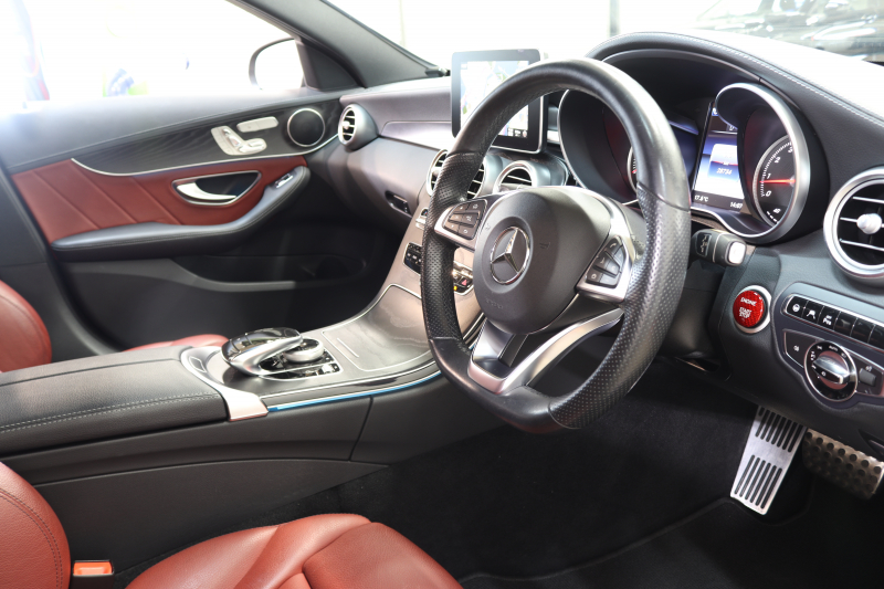 メルセデスベンツ Cクラス C200 AVG AMGﾗｲﾝ ﾚｻﾞｰｴｸｽｸﾙｰｼﾌﾞ&ﾚｰﾀﾞｰｾｰﾌﾃｨPKG　ｷｰﾚｽｺﾞｰ 赤本革 HDDﾅﾋﾞTV BT音楽 ﾊﾞｯｸｶﾒﾗ PTS LEDﾗｲﾄ ﾊﾝｽﾞﾌﾘｰA AMGｴｱﾛ&18AW ﾀﾞｲﾅﾐｯｸS ｴｱｻｽ　2年保証