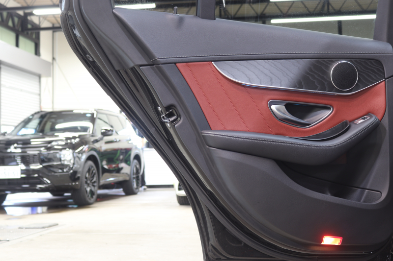 メルセデスベンツ Cクラス C200 AVG AMGﾗｲﾝ ﾚｻﾞｰｴｸｽｸﾙｰｼﾌﾞ&ﾚｰﾀﾞｰｾｰﾌﾃｨPKG　ｷｰﾚｽｺﾞｰ 赤本革 HDDﾅﾋﾞTV BT音楽 ﾊﾞｯｸｶﾒﾗ PTS LEDﾗｲﾄ ﾊﾝｽﾞﾌﾘｰA AMGｴｱﾛ&18AW ﾀﾞｲﾅﾐｯｸS ｴｱｻｽ　2年保証