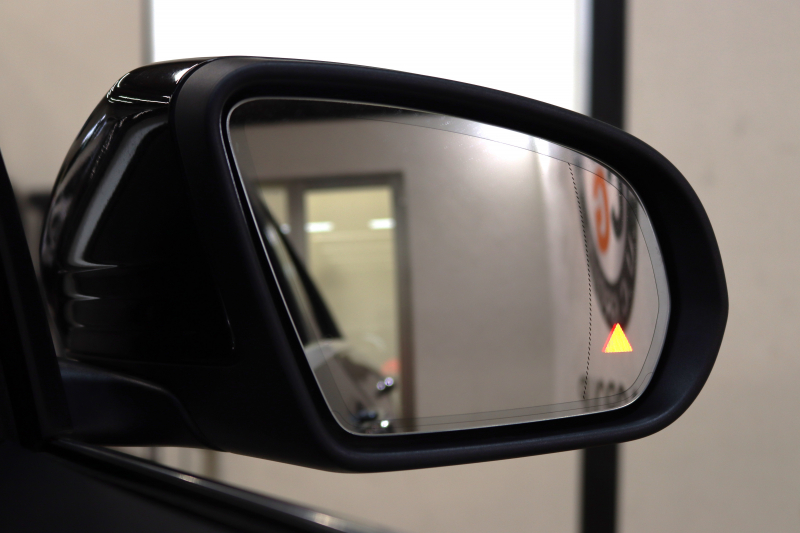 メルセデスベンツ Cクラス C200 AVG AMGﾗｲﾝ ﾚｻﾞｰｴｸｽｸﾙｰｼﾌﾞ&ﾚｰﾀﾞｰｾｰﾌﾃｨPKG　ｷｰﾚｽｺﾞｰ 赤本革 HDDﾅﾋﾞTV BT音楽 ﾊﾞｯｸｶﾒﾗ PTS LEDﾗｲﾄ ﾊﾝｽﾞﾌﾘｰA AMGｴｱﾛ&18AW ﾀﾞｲﾅﾐｯｸS ｴｱｻｽ　2年保証