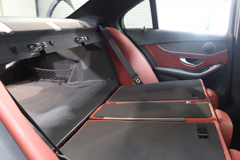 メルセデスベンツ Cクラス C200 AVG AMGﾗｲﾝ ﾚｻﾞｰｴｸｽｸﾙｰｼﾌﾞ&ﾚｰﾀﾞｰｾｰﾌﾃｨPKG　ｷｰﾚｽｺﾞｰ 赤本革 HDDﾅﾋﾞTV BT音楽 ﾊﾞｯｸｶﾒﾗ PTS LEDﾗｲﾄ ﾊﾝｽﾞﾌﾘｰA AMGｴｱﾛ&18AW ﾀﾞｲﾅﾐｯｸS ｴｱｻｽ　2年保証