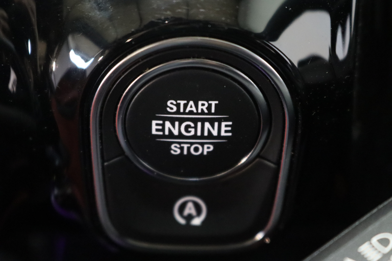 メルセデスベンツ Bクラス B200d AMGﾗｲﾝ AMGﾚｻﾞｰｴｸｽｸﾙｰｼﾌﾞ&ｱﾄﾞﾊﾞﾝｽﾄﾞ&ﾅﾋﾞｹﾞｰｼｮﾝ&ﾚｰﾀﾞｰｾｰﾌﾃｨPKG　1ｵｰﾅｰ ｷｰﾚｽｺﾞｰ 赤/黒本革 ﾊﾟﾉﾗﾏSR HUD MBUXﾅﾋﾞTV BT音楽 360ｶﾒﾗ PTS LEDﾗｲﾄ 自動Rｹﾞｰﾄ AMGｴｱﾛ&18AW ﾜｲﾔﾚｽ充電 8AT 希少色ﾏｳﾝﾃﾝｸﾞﾚｰ　2年保証