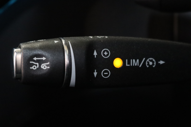 メルセデスベンツ GLE GLE350d 4MATIC ｽﾎﾟｰﾂ ｴｸｽｸﾙｰｼﾌﾞ&ﾚｰﾀﾞｰｾｰﾌﾃｨPKG　ｷｰﾚｽｺﾞｰ 黒本革 ﾊﾟﾉﾗﾏSR HDDﾅﾋﾞTV BT音楽 harman/kardon 360ｶﾒﾗ PTS LEDﾗｲﾄ 自動Rｹﾞｰﾄ AMGｴｱﾛ&20AW ﾀﾞｲﾅﾐｯｸS 9AT　2年保証