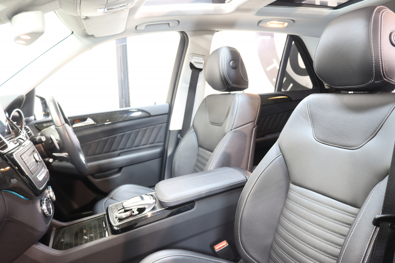 メルセデスベンツ GLE GLE350d 4MATIC ｽﾎﾟｰﾂ ｴｸｽｸﾙｰｼﾌﾞ&ﾚｰﾀﾞｰｾｰﾌﾃｨPKG　ｷｰﾚｽｺﾞｰ 黒本革 ﾊﾟﾉﾗﾏSR HDDﾅﾋﾞTV BT音楽 harman/kardon 360ｶﾒﾗ PTS LEDﾗｲﾄ 自動Rｹﾞｰﾄ AMGｴｱﾛ&20AW ﾀﾞｲﾅﾐｯｸS 9AT　2年保証