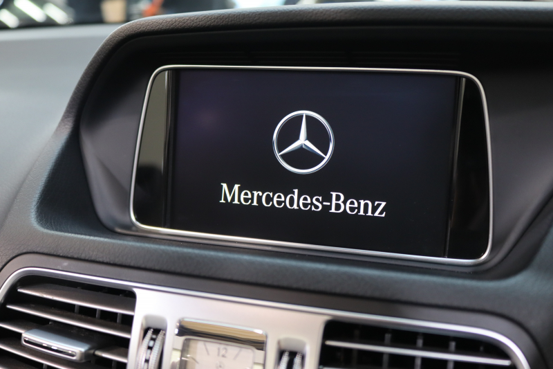 メルセデスベンツ Eクラス E250ｶﾌﾞﾘｵﾚ AMGｽﾎﾟｰﾂ&ﾚｰﾀﾞｰｾｰﾌﾃｨPKG　後期 ｷｰﾚｽｺﾞｰ 茶本革 ｴｱｽｶｰﾌ HDDﾅﾋﾞTV&ｷｬﾝｾﾗｰ BT音楽 360ｶﾒﾗ PTS LEDﾗｲﾄ AMGｴｱﾛ&18AW ｴｱｷｬｯﾌﾟ ﾄﾞﾗﾌﾄｽﾄｯﾌﾟ 茶幌 7AT　2年保証