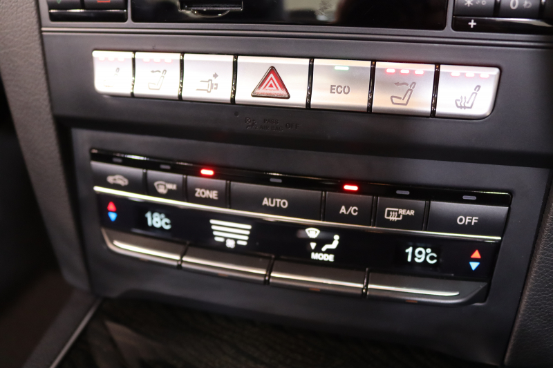 メルセデスベンツ Eクラス E250ｶﾌﾞﾘｵﾚ AMGｽﾎﾟｰﾂ&ﾚｰﾀﾞｰｾｰﾌﾃｨPKG　後期 ｷｰﾚｽｺﾞｰ 茶本革 ｴｱｽｶｰﾌ HDDﾅﾋﾞTV&ｷｬﾝｾﾗｰ BT音楽 360ｶﾒﾗ PTS LEDﾗｲﾄ AMGｴｱﾛ&18AW ｴｱｷｬｯﾌﾟ ﾄﾞﾗﾌﾄｽﾄｯﾌﾟ 茶幌 7AT　2年保証