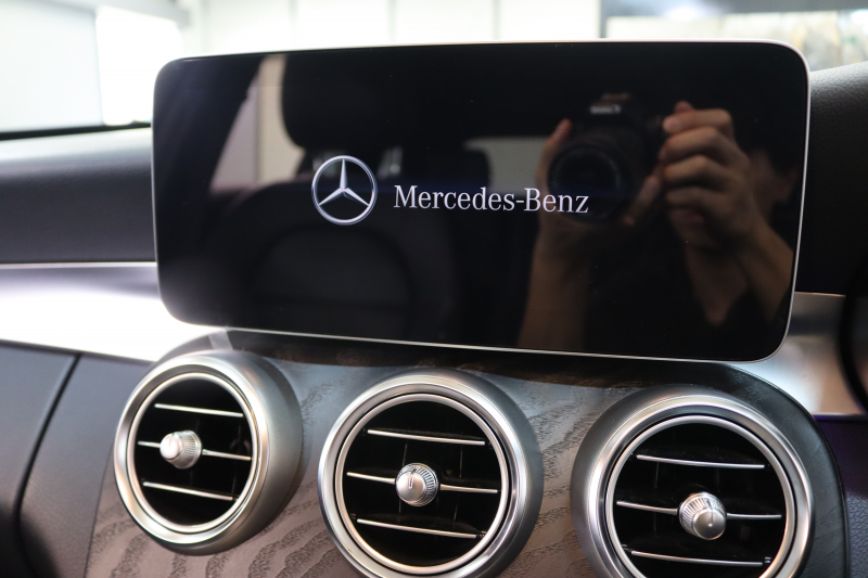 メルセデスベンツ Cクラス C200ｽﾃｰｼｮﾝﾜｺﾞﾝ AVG AMGﾗｲﾝ ﾚｰﾀﾞｰｾｰﾌﾃｨPKG　BSG搭載 後期 ｷｰﾚｽｺﾞｰ 黒革 HDDﾅﾋﾞTV&ｷｬﾝｾﾗｰ ｽﾏﾎ連携 ﾊﾞｯｸｶﾒﾗ PTS LEDﾗｲﾄ 自動Rｹﾞｰﾄ AMGｴｱﾛ&18AW ﾀﾞｲﾅﾐｯｸS ｴｱｻｽ 9AT　2年保証