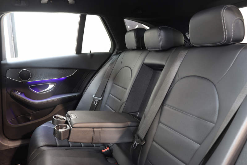 メルセデスベンツ Cクラス C200ｽﾃｰｼｮﾝﾜｺﾞﾝ AVG AMGﾗｲﾝ ﾚｰﾀﾞｰｾｰﾌﾃｨPKG　BSG搭載 後期 ｷｰﾚｽｺﾞｰ 黒革 HDDﾅﾋﾞTV&ｷｬﾝｾﾗｰ ｽﾏﾎ連携 ﾊﾞｯｸｶﾒﾗ PTS LEDﾗｲﾄ 自動Rｹﾞｰﾄ AMGｴｱﾛ&18AW ﾀﾞｲﾅﾐｯｸS ｴｱｻｽ 9AT　2年保証