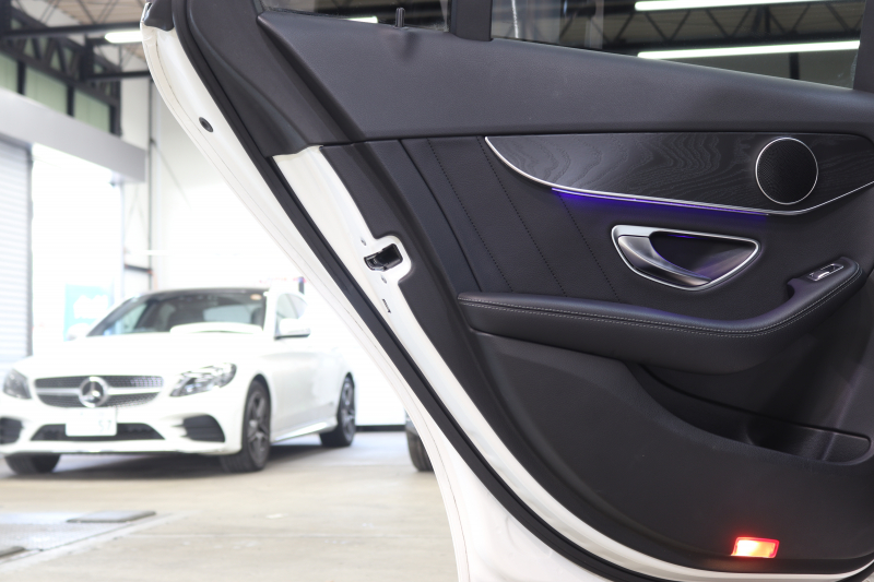 メルセデスベンツ Cクラス C200ｽﾃｰｼｮﾝﾜｺﾞﾝ AVG AMGﾗｲﾝ ﾚｰﾀﾞｰｾｰﾌﾃｨPKG　BSG搭載 後期 ｷｰﾚｽｺﾞｰ 黒革 HDDﾅﾋﾞTV&ｷｬﾝｾﾗｰ ｽﾏﾎ連携 ﾊﾞｯｸｶﾒﾗ PTS LEDﾗｲﾄ 自動Rｹﾞｰﾄ AMGｴｱﾛ&18AW ﾀﾞｲﾅﾐｯｸS ｴｱｻｽ 9AT　2年保証