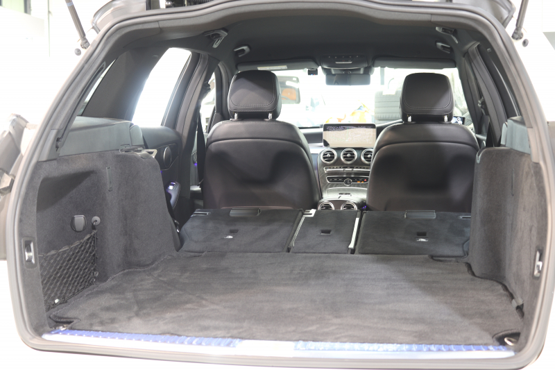 メルセデスベンツ Cクラス C200ｽﾃｰｼｮﾝﾜｺﾞﾝ AVG AMGﾗｲﾝ ﾚｰﾀﾞｰｾｰﾌﾃｨPKG　BSG搭載 後期 ｷｰﾚｽｺﾞｰ 黒革 HDDﾅﾋﾞTV&ｷｬﾝｾﾗｰ ｽﾏﾎ連携 ﾊﾞｯｸｶﾒﾗ PTS LEDﾗｲﾄ 自動Rｹﾞｰﾄ AMGｴｱﾛ&18AW ﾀﾞｲﾅﾐｯｸS ｴｱｻｽ 9AT　2年保証